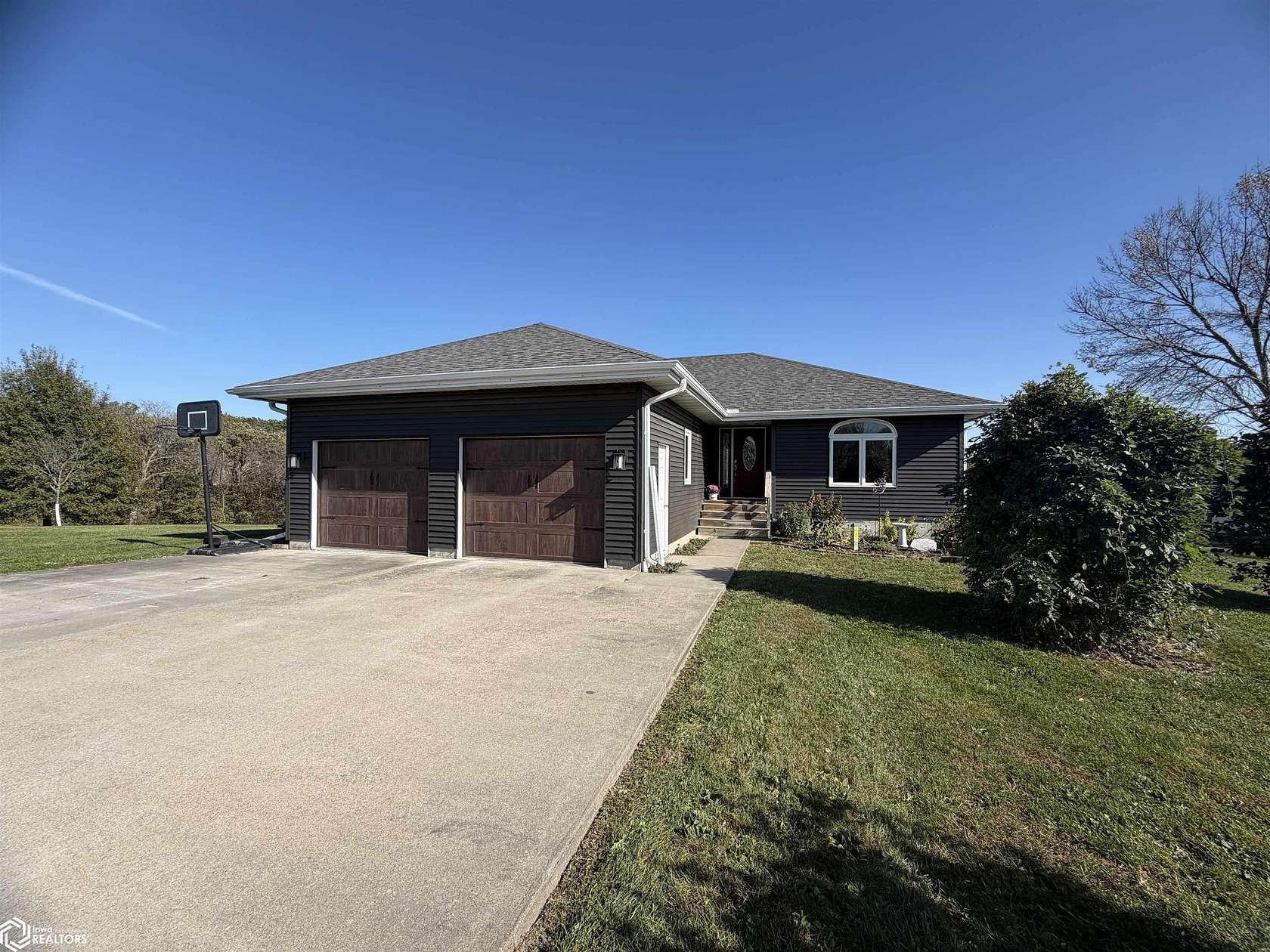 10.5 Acres of Recreational Land with Home for Sale in Centerville, Iowa