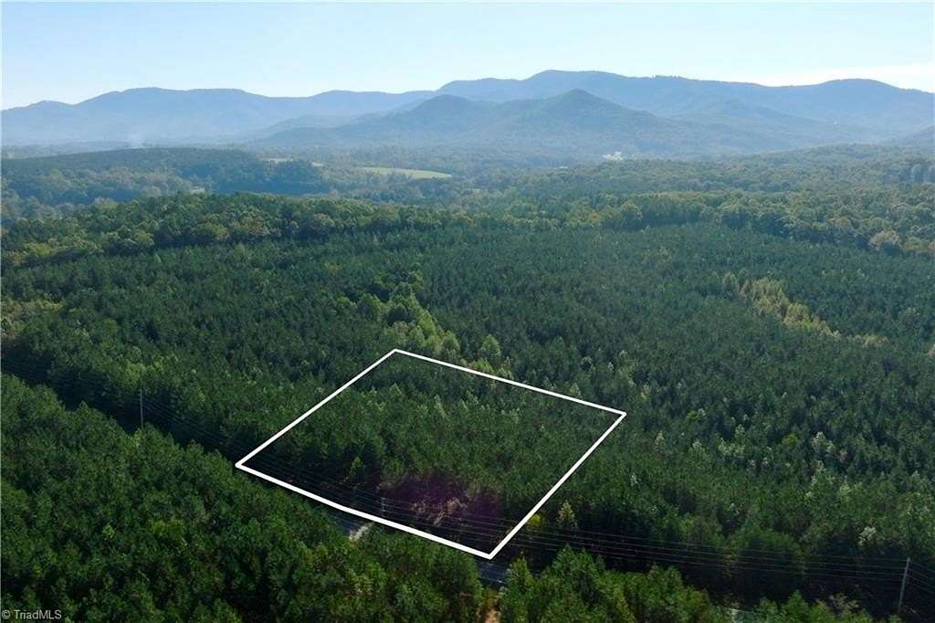 1.59 Acres of Residential Land for Sale in Morganton, North Carolina