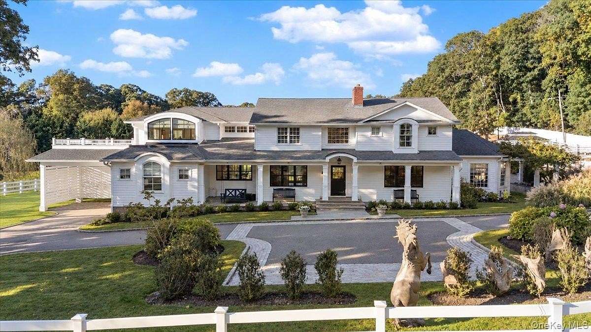 6.36 Acres of Land with Home for Sale in Mill Neck, New York