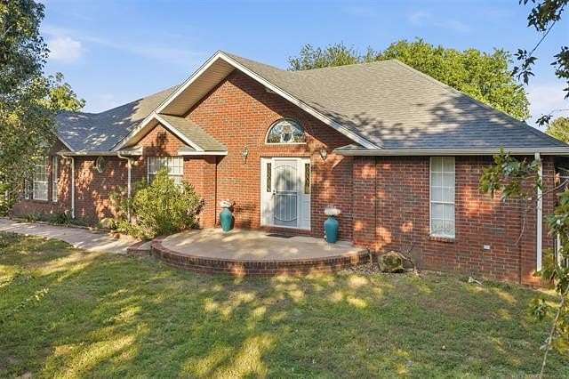 14.5 Acres of Land with Home for Sale in Ardmore, Oklahoma