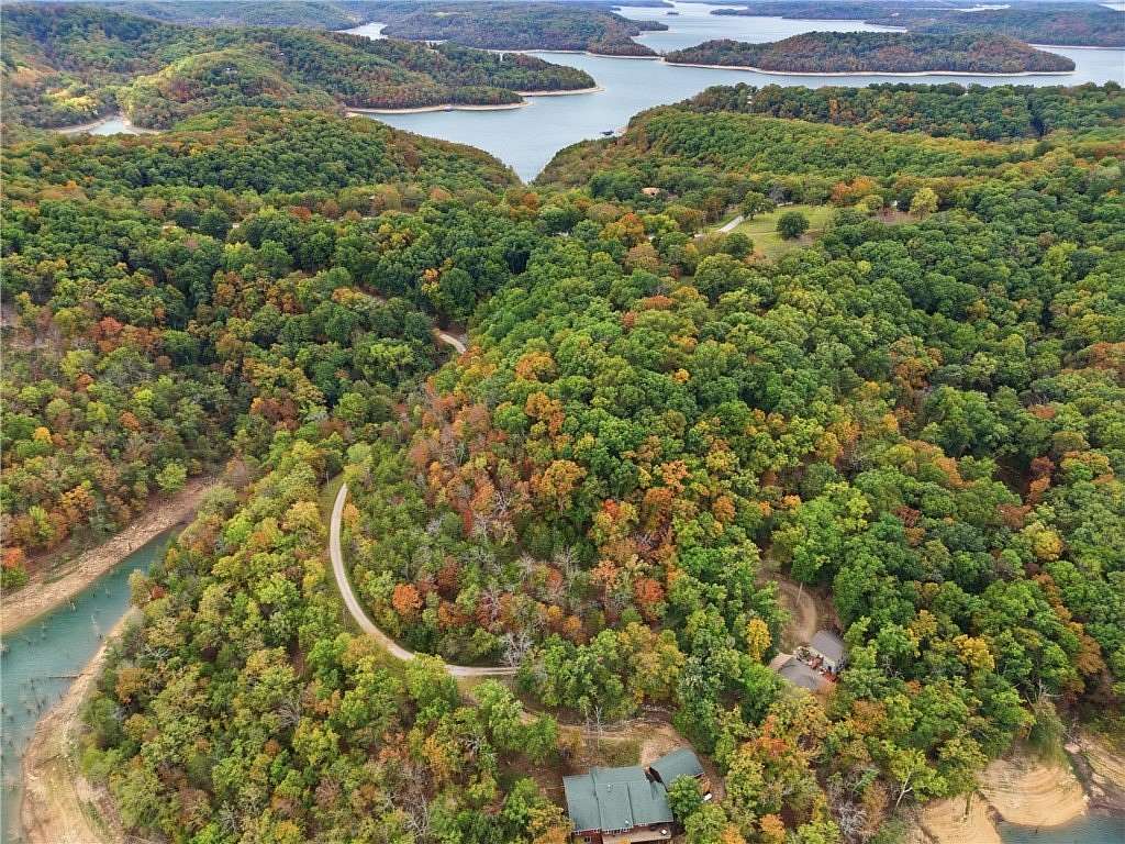 17.8 Acres of Land for Sale in Eureka Springs, Arkansas