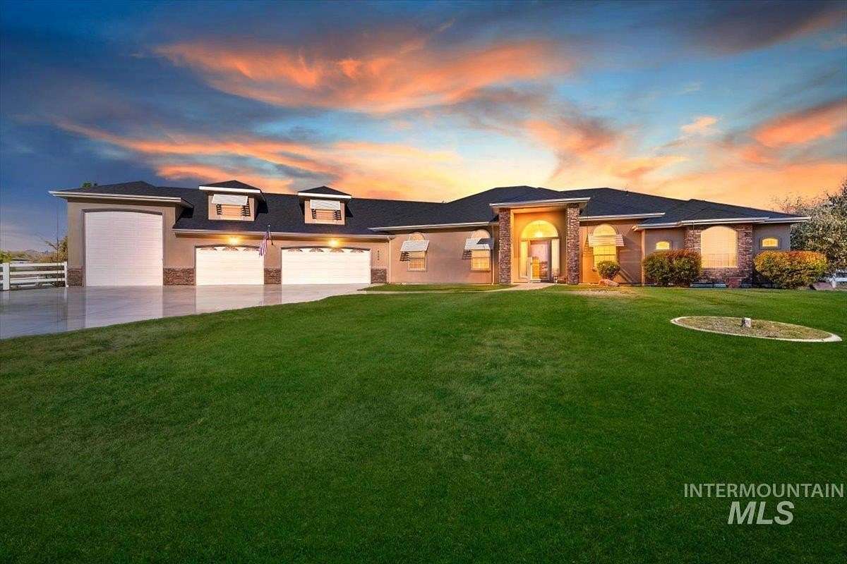 5 Acres of Land with Home for Sale in Nampa, Idaho