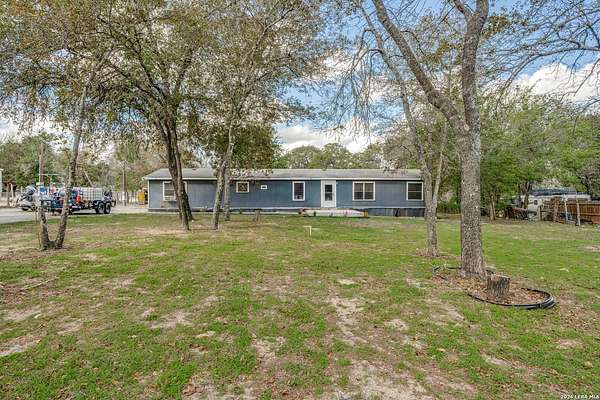 1.52 Acres of Land with Home for Sale in San Antonio, Texas
