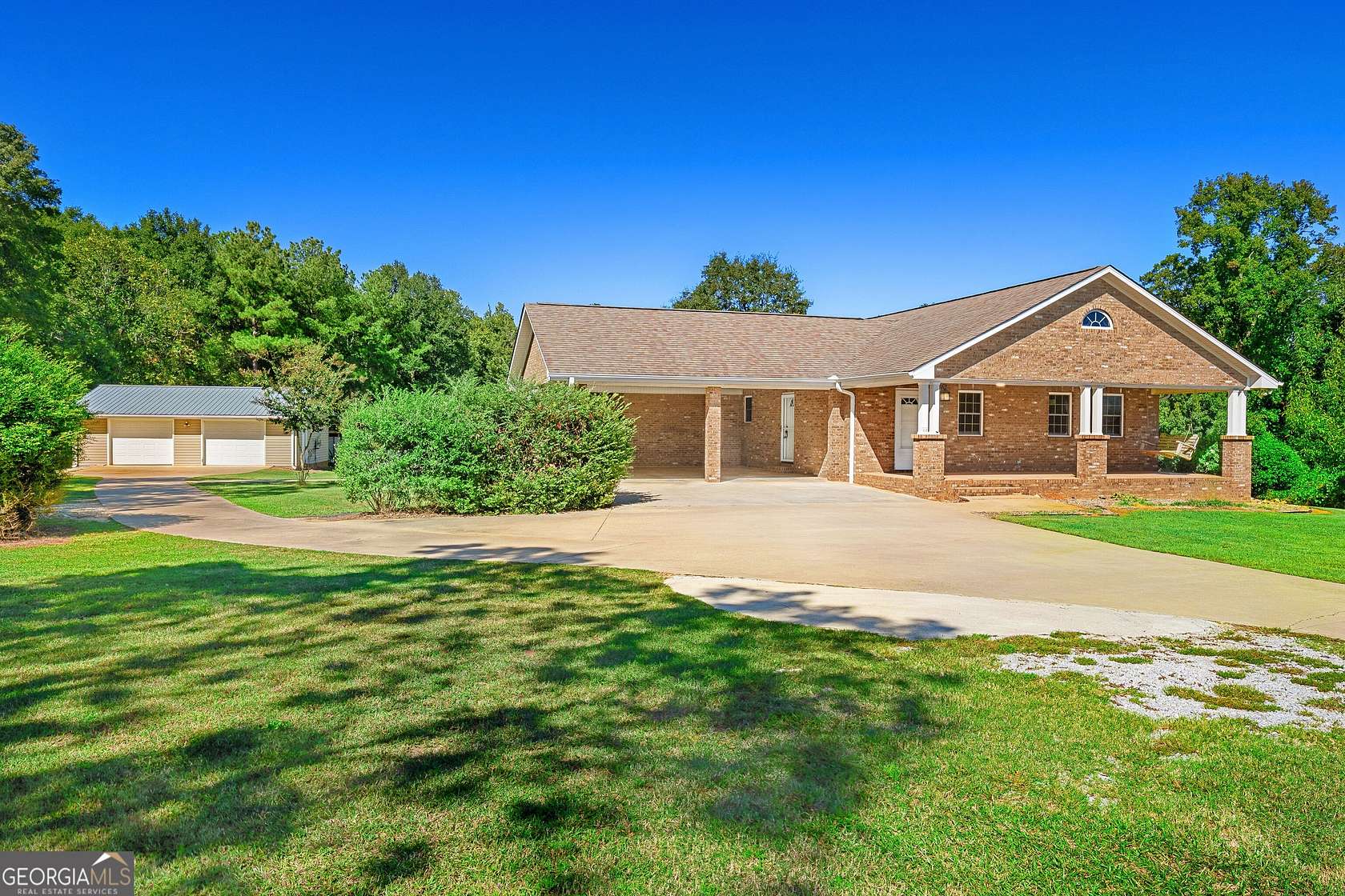 4.79 Acres of Land with Home for Sale in Hartwell, Georgia