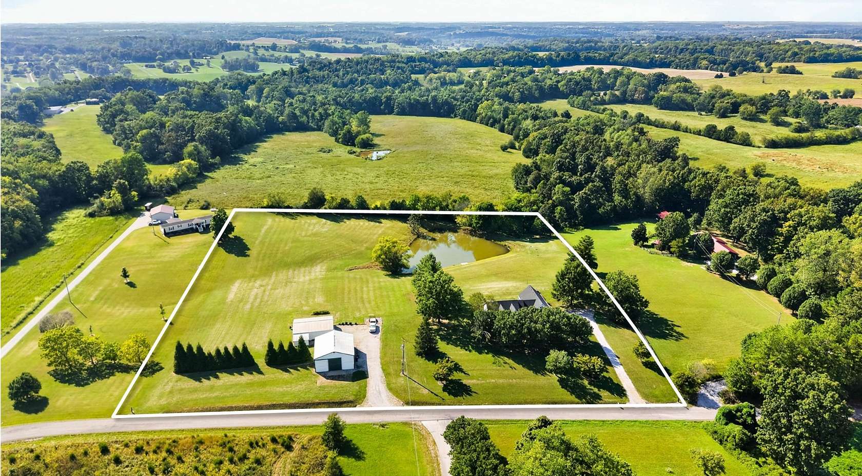 6 Acres of Land with Home for Auction in Portland, Tennessee
