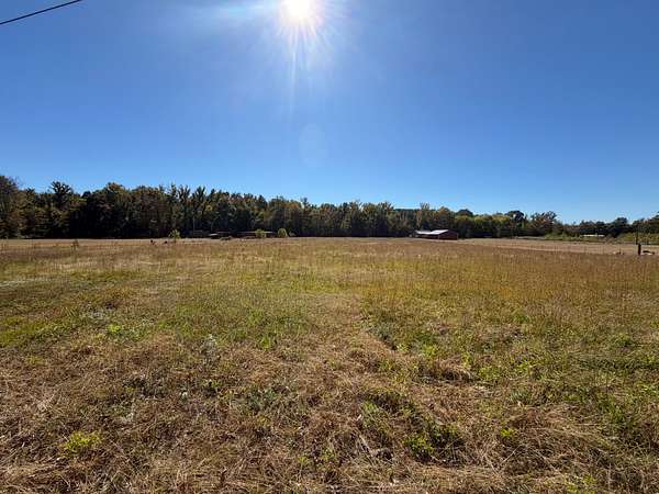 4 Acres of Residential Land for Sale in Big Sandy, Tennessee