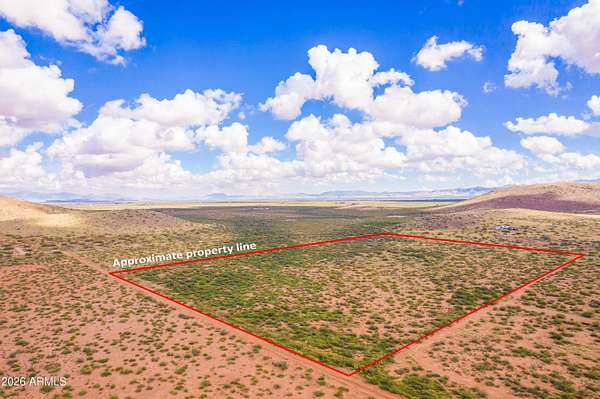 39 Acres of Land for Sale in Pearce, Arizona