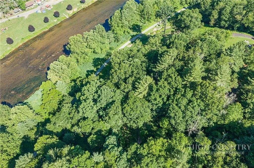 0.89 Acres of Land for Sale in Piney Creek, North Carolina
