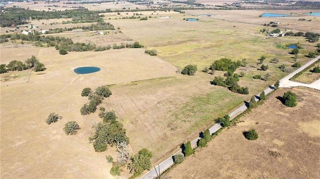 11 Acres of Agricultural Land for Sale in Caldwell, Texas
