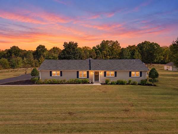 4 Acres of Land with Home for Sale in Brighton, Tennessee