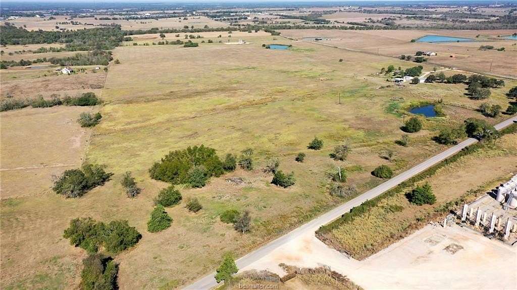 12 Acres of Agricultural Land for Sale in Caldwell, Texas