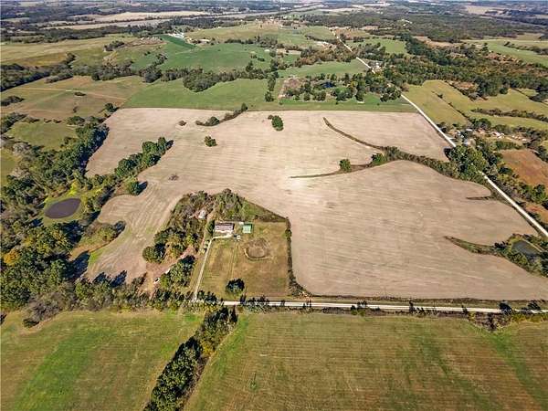 3 Acres of Residential Land for Sale in Warrensburg, Missouri