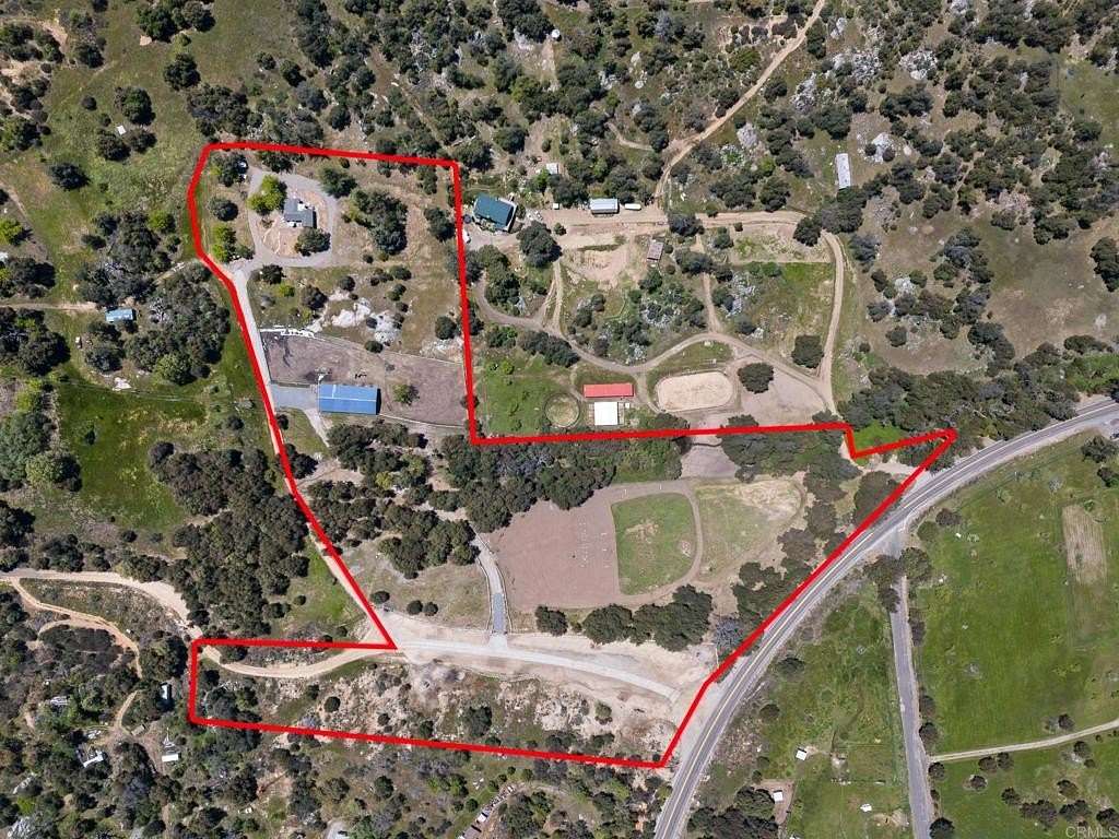 13.8 Acres of Land with Home for Sale in Santa Ysabel, California