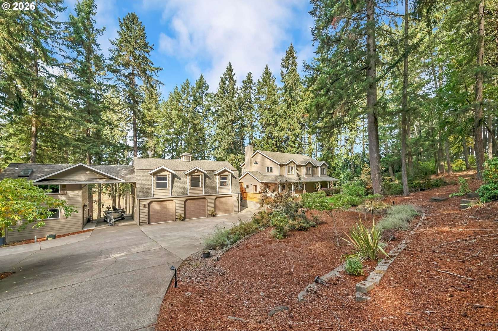 7.78 Acres of Land with Home for Sale in Eugene, Oregon