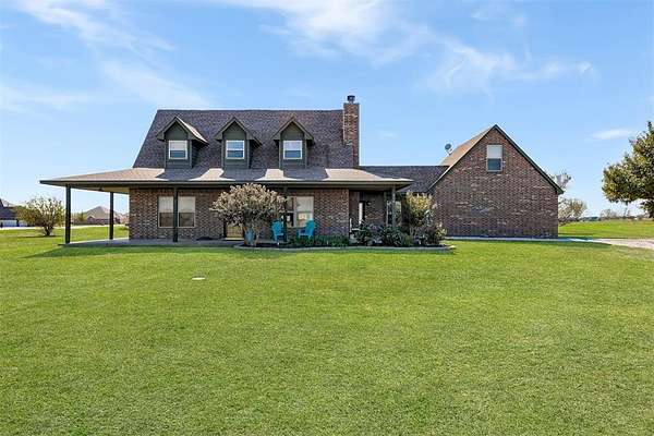 1.6 Acres of Land with Home for Sale in Piedmont, Oklahoma