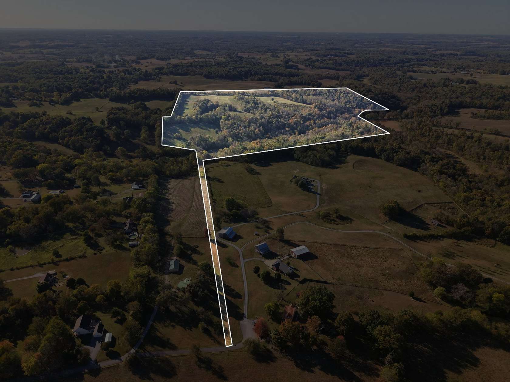 100 Acres of Land for Auction in Springfield, Tennessee