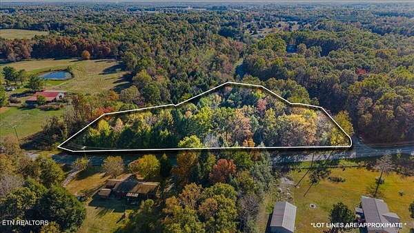 2 Acres of Residential Land for Sale in Jamestown, Tennessee