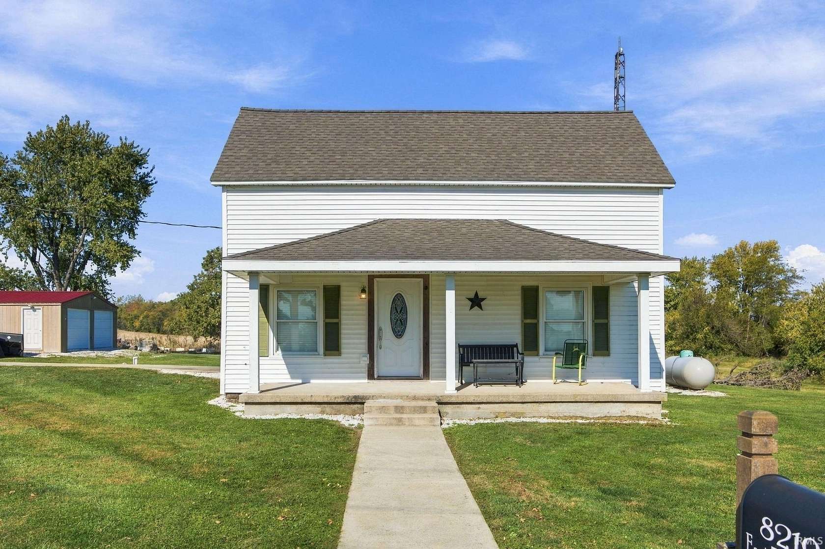 1.5 Acres of Land with Home for Sale in Oxford, Indiana