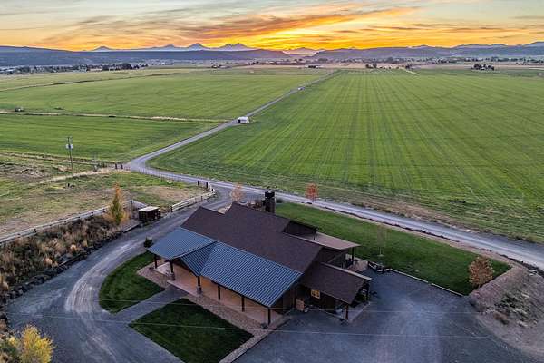 440 Acres of Land for Sale in Prineville, Oregon