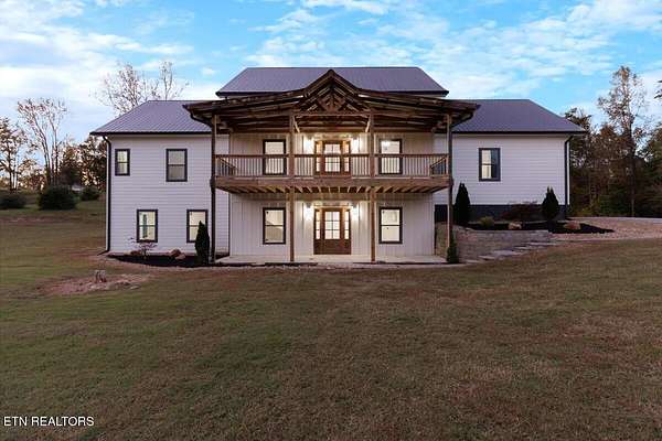 5 Acres of Land with Home for Sale in Clinton, Tennessee