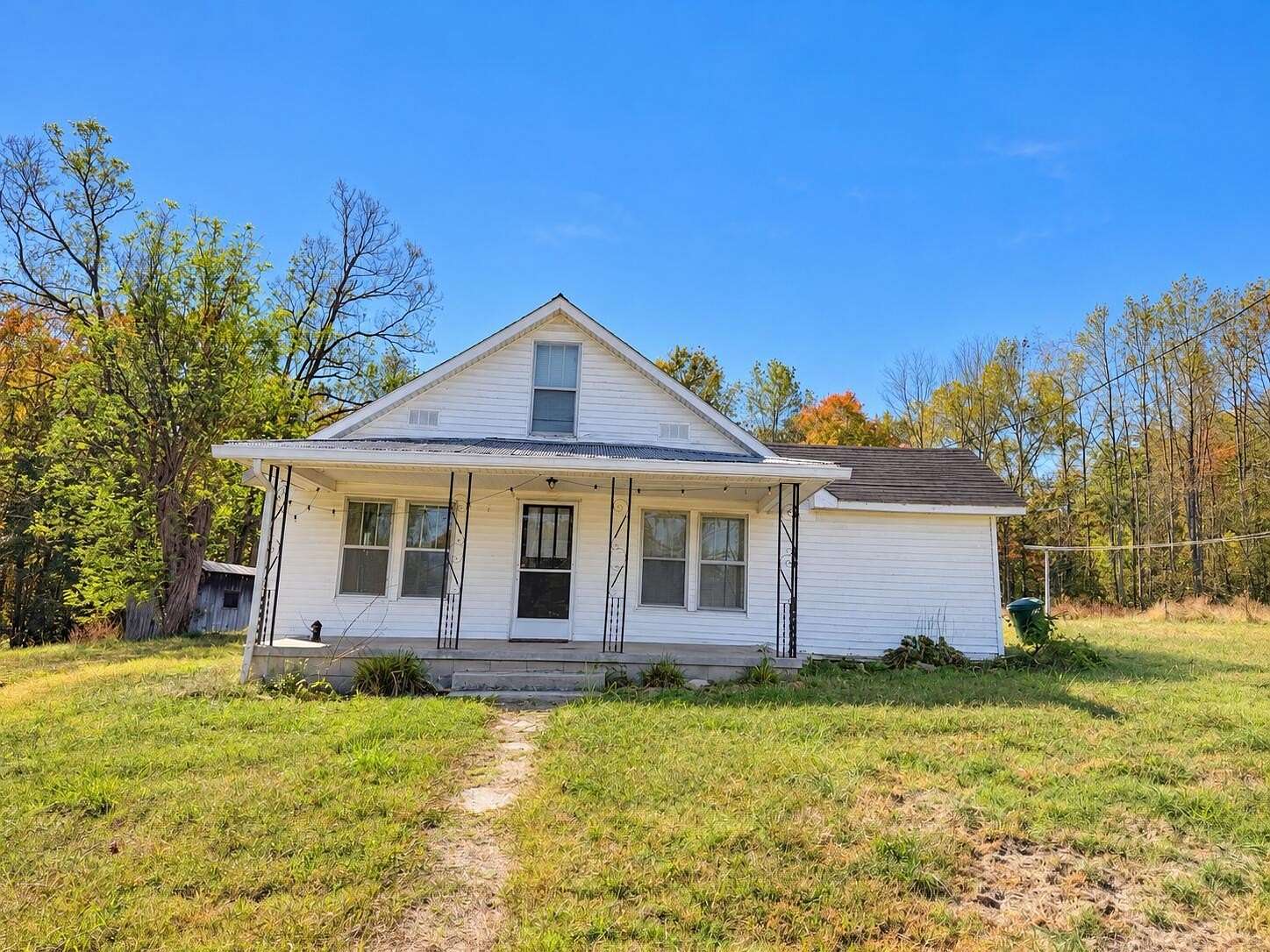 47.8 Acres of Land with Home for Sale in Albany, Kentucky