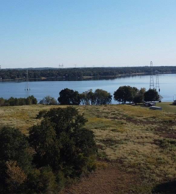 5 Acres of Land for Sale in Jewett, Texas