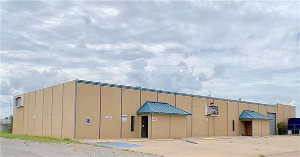 1.86 Acres of Improved Commercial Land for Sale in Elk City, Oklahoma
