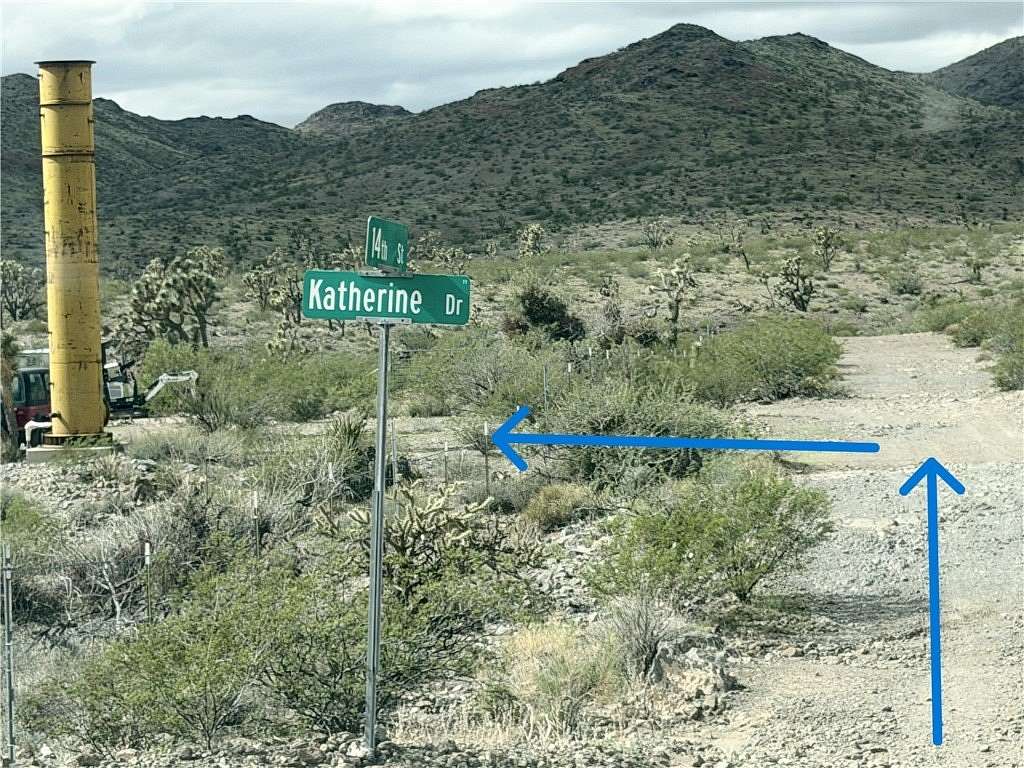 1 Acre of Residential Land for Sale in Dolan Springs, Arizona