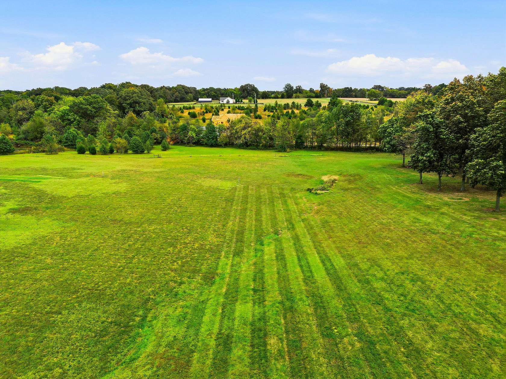 1.84 Acres of Residential Land for Sale in Springfield, Tennessee