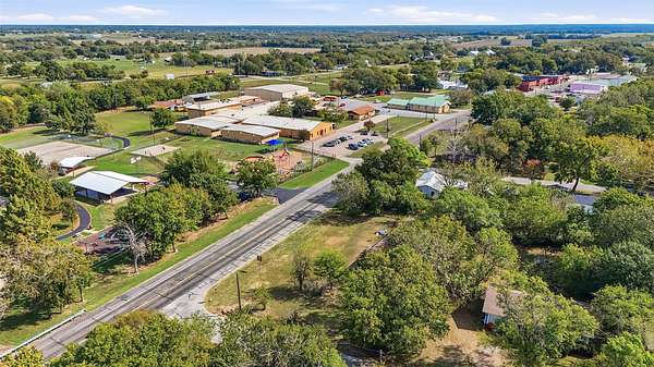 0.47 Acres of Residential Land for Sale in Savoy, Texas
