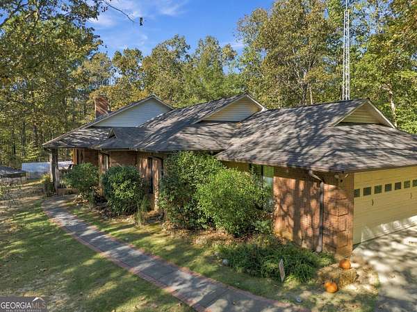 15.5 Acres of Land with Home for Sale in Rome, Georgia