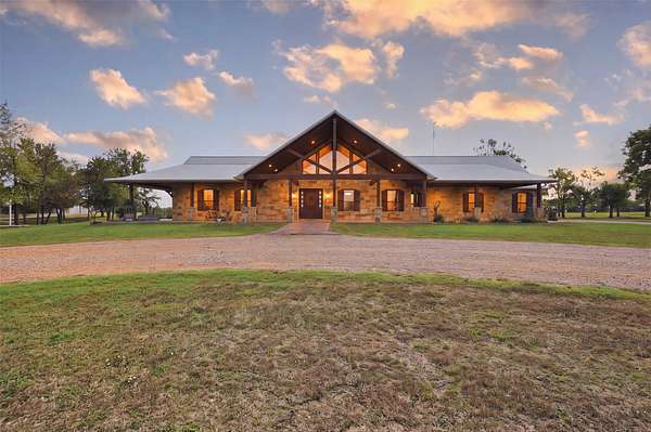 106 Acres of Agricultural Land with Home for Sale in Wolfe City, Texas