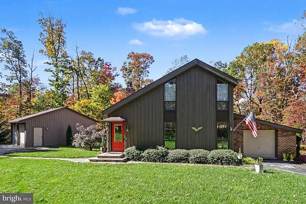 1.55 Acres of Land with Home for Sale in Lebanon, Pennsylvania