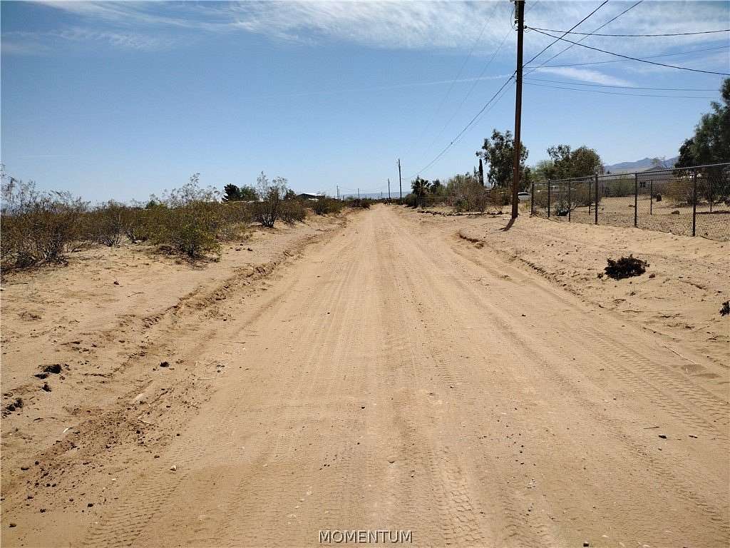 1.47 Acres of Residential Land for Sale in Golden Valley, Arizona