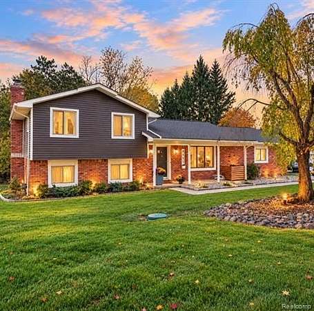 1.52 Acres of Land with Home for Sale in Springfield Township, Michigan