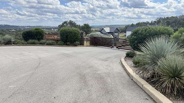 1 Acre of Residential Land for Sale in Spring Branch, Texas