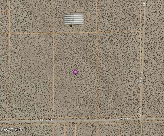 18.4 Acres of Land for Sale in Llano, California