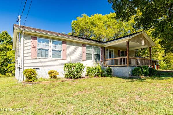 5.5 Acres of Land with Home for Sale in Knoxville, Tennessee