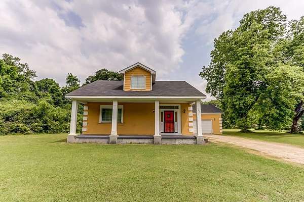 3.7 Acres of Land with Home for Sale in Memphis, Tennessee