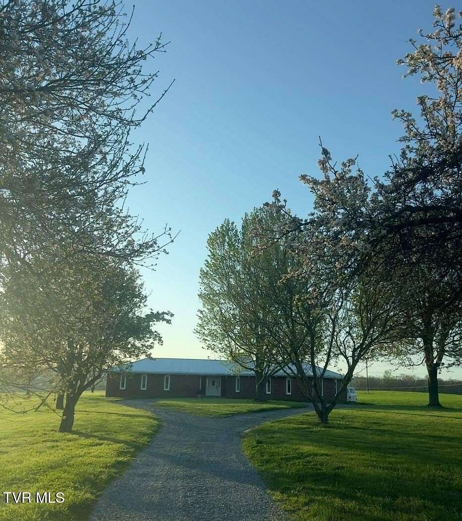 5 Acres of Land with Home for Sale in Jonesborough, Tennessee