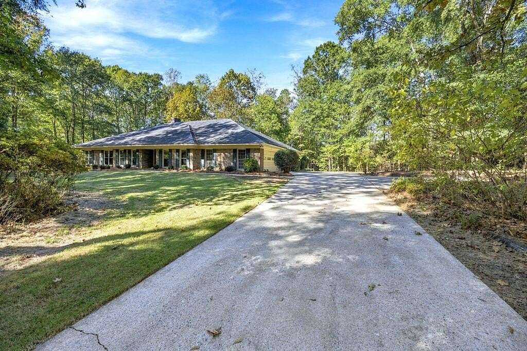 2 Acres of Land with Home for Sale in Columbus, Georgia