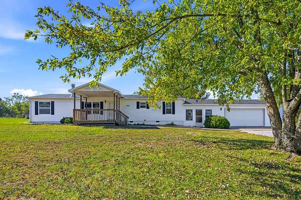 6 Acres of Land with Home for Sale in Springfield, Missouri