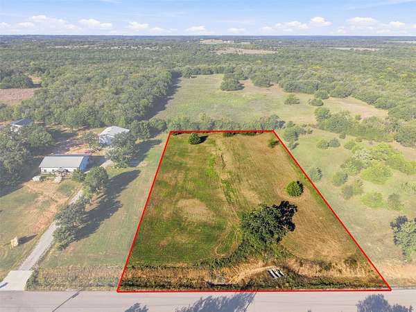 2.1 Acres of Residential Land for Sale in Alvord, Texas