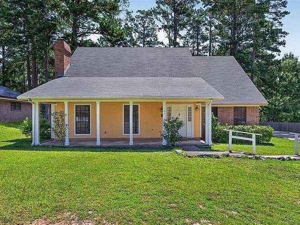 1.6 Acres of Land with Home for Sale in Mansfield, Louisiana