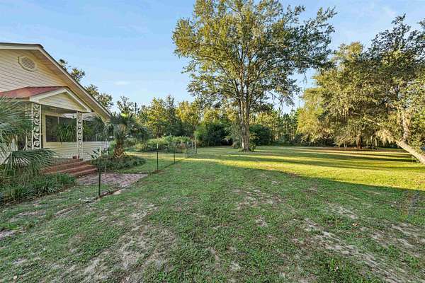 Perry Active 1.7 Acres of Land with Home for Sale in Perry, Florida - LandSearch