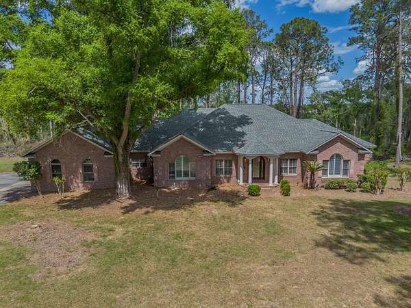 61 Acres of Recreational Land with Home for Sale in Douglas, Georgia