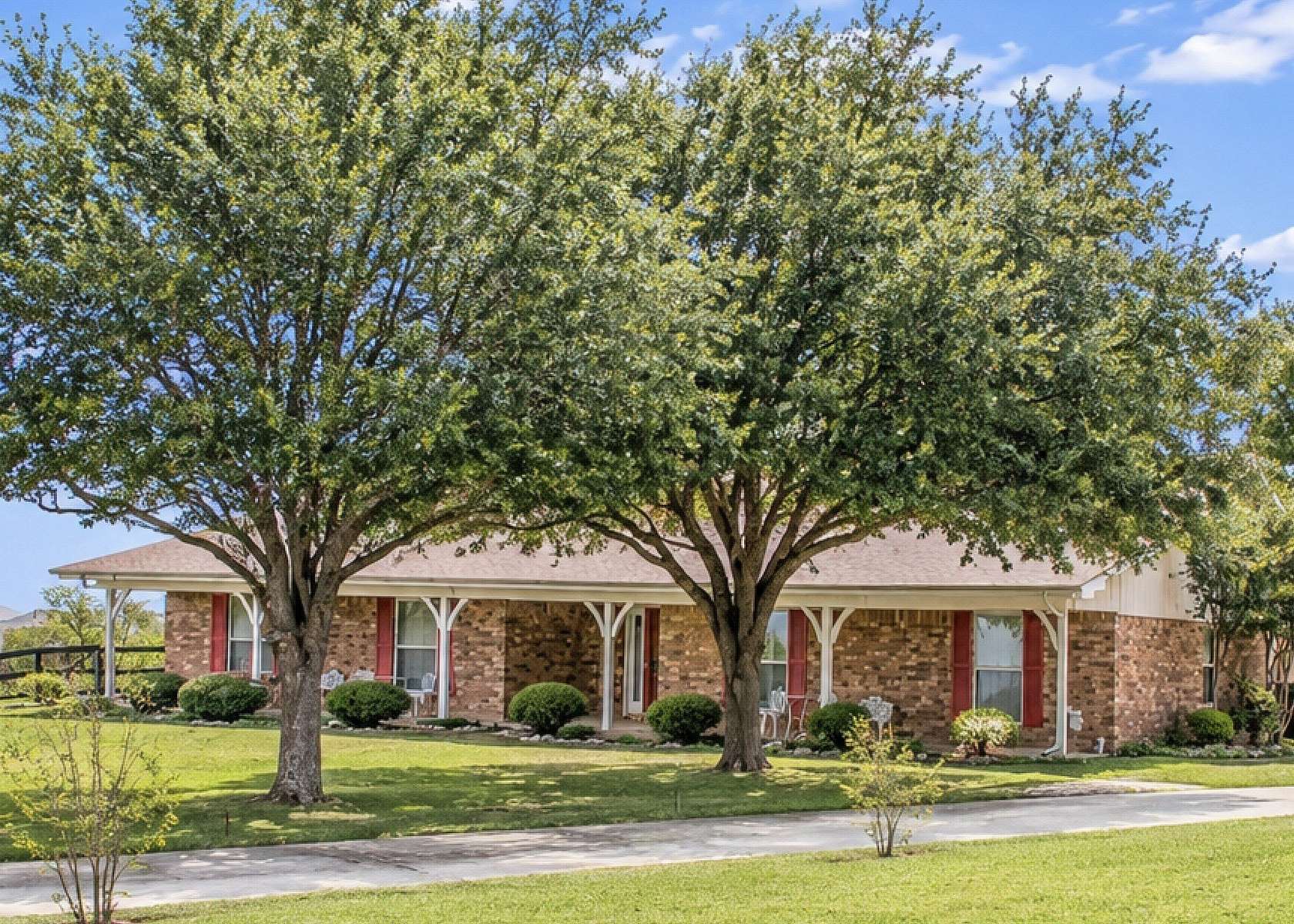 3 Acres of Land with Home for Sale in Fort Worth, Texas