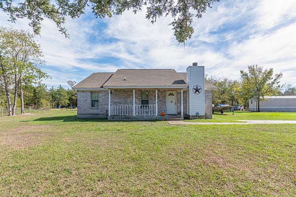 3.12 Acres of Land with Home for Sale in Greenville, Texas