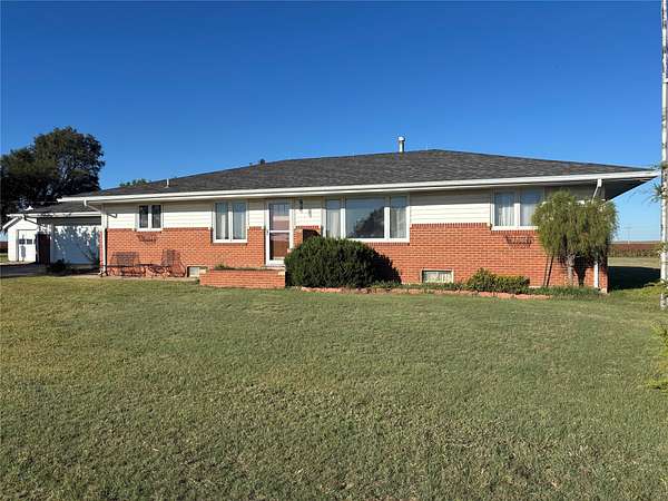 45 Acres of Land with Home for Auction in Kiowa Rural Township, Kansas