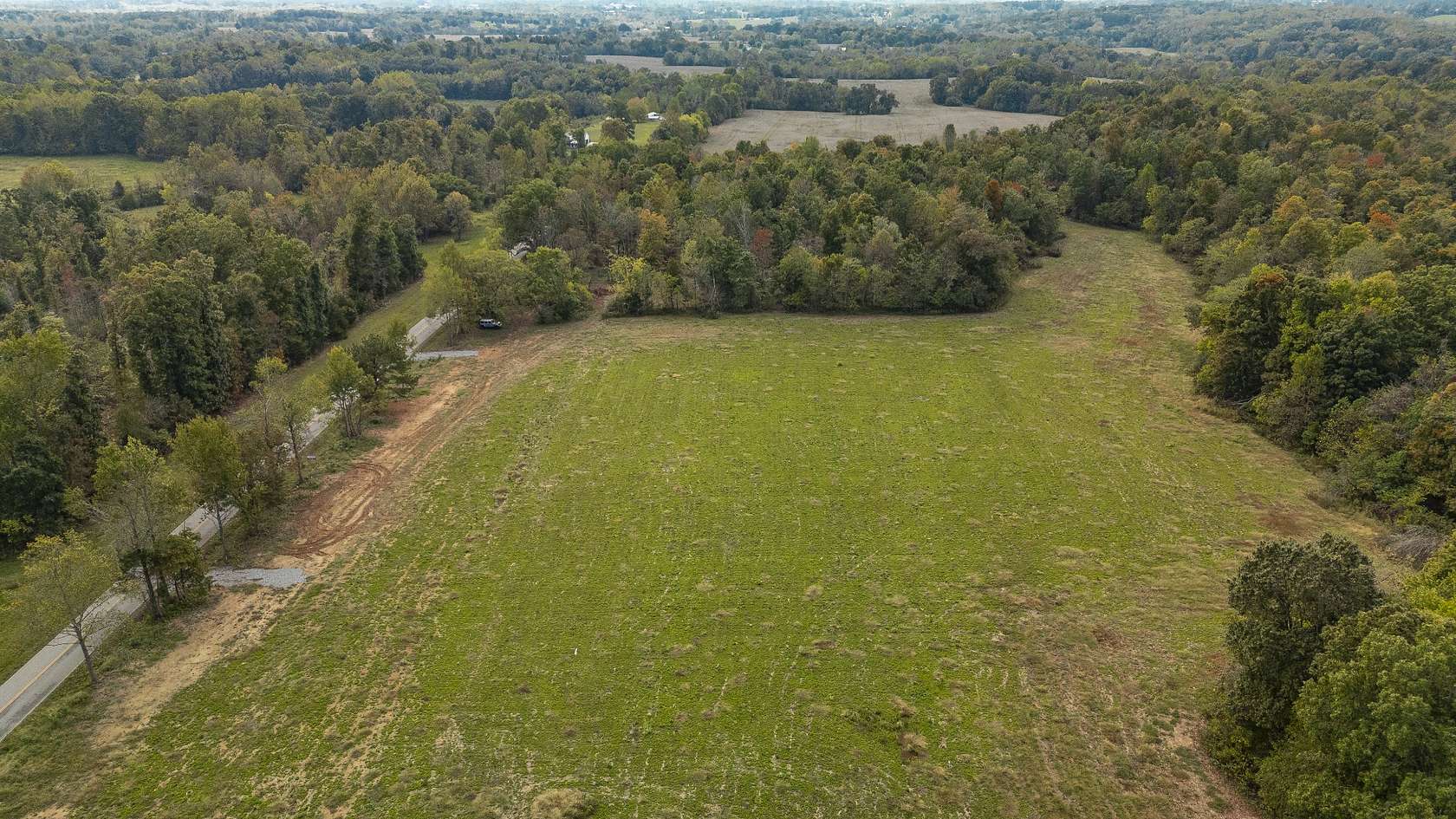 7.36 Acres of Residential Land for Sale in Westmoreland, Tennessee